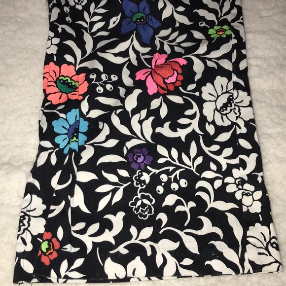 One of a kind Maternity Capri pants - Picture 4 of 9